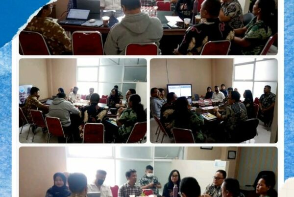 Kepala BNN Kota Jakarta Selatan mengikuti kegiatan Upacara Peringatan Hari Lahir Pancasila Tahun 2024 yang dilaksanakan di halaman kantor Walikota Kota Administrasi Jakarta Selatan. Bertindak sebagai Inspektur Upacara adalah Walikota Kota Administrasi Jakarta Selatan, setelah pelaksanaan upacara dilanjutkan dengan mengikuti peringatan Hari Lahir Pancasila via zoom di Gelatik Utama Kantor Walikota Kota Administrasi Jakarta Selatan dan seluruh staf BNN Kota Jakarta Selatan melaksanakan upacara di Kantor BNN Kota Jakarta Selatan dilanjutkan dengan menyaksikan secara virtual melalui chanel youtube BPIP RI. Peringatan Hari Lahir Pancasila Tahun 2024 ini mengambil tema “Pancasila Jiwa Pemersatu Bangsa Menuju Indonesia Emas 2045”. Tema ini mengandung maksud bahwa Pancasila menyatukan kita dengan segala perbedaan suku, agama, budaya, dan bahasa dalam menyongsong 100 tahun Indonesia Emas yang maju, mandiri dan berdaulat. Semoga peringatan Hari Lahir Pancasila ini dapat memompa semangat kita semua untuk terus mengamalkan Pancasila demi Indonesia yang maju, adil, makmur, dan berwibawa di kancah dunia.
